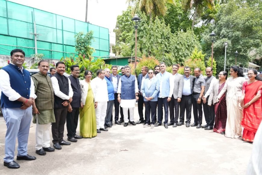 ಮುಖ್ಯಮಂತ್ರಿ ಡಿಕೆ ಶಿವಕುಮಾರ್ ಹಾಗೂ ಎಎಸ್ ಪೊನ್ನಣ್ಣ ಅವರನ್ನು ಭೇಟಿ ಮಾಡಿದ ಬಾರ್ ಕೌನ್ಸಿಲ್ ಸದಸ್ಯರು
