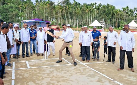 ಕೊಡವ ಮುಸ್ಲಿಂ ತಂಡಗಳ ನಡುವಿನ ಆಲೀರ ಕ್ರಿಕೆಟ್ ಕಪ್ ಗೆ ಚಾಲನೆ.