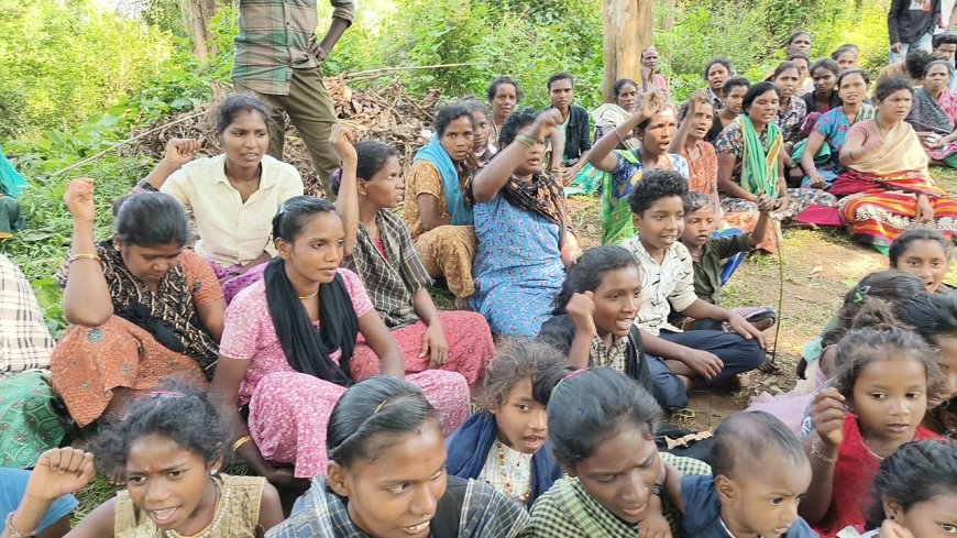 ಕರಡಿಕಲ್ಲು,ಅತ್ತೂರುಕೊಲ್ಲಿ ಹಾಡಿಯಲ್ಲಿ ಪ್ರತಿಭಟನೆ: ಗುಡಿಸಲು ತೆರವುಗೊಳಿಸಿದ ಅರಣ್ಯ ಇಲಾಖೆ!  ಆದಿವಾಸಿಗಳ ಆಕ್ರೋಶ