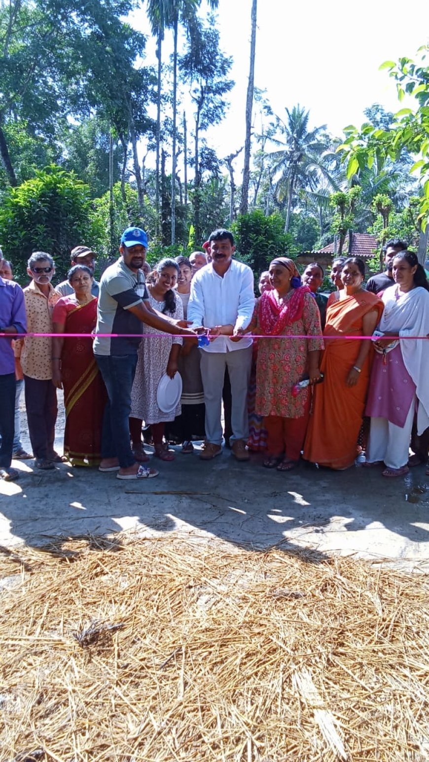 ಪೊರೆಯನ ಐನ್ ಮನೆಗೆ ತೆರಳುವ ಕಾಂಕ್ರೀಟ್ ರಸ್ತೆ ಉದ್ಘಾಟನೆ: ಶಾಸಕ ಡಾ ಮಂತರ್ ಗೌಡ ಅವರ 10 ಲಕ್ಷ ಅನುದಾನದಲ್ಲಿ ನಿರ್ಮಾಣಗೊಂಡ ರಸ್ತೆ