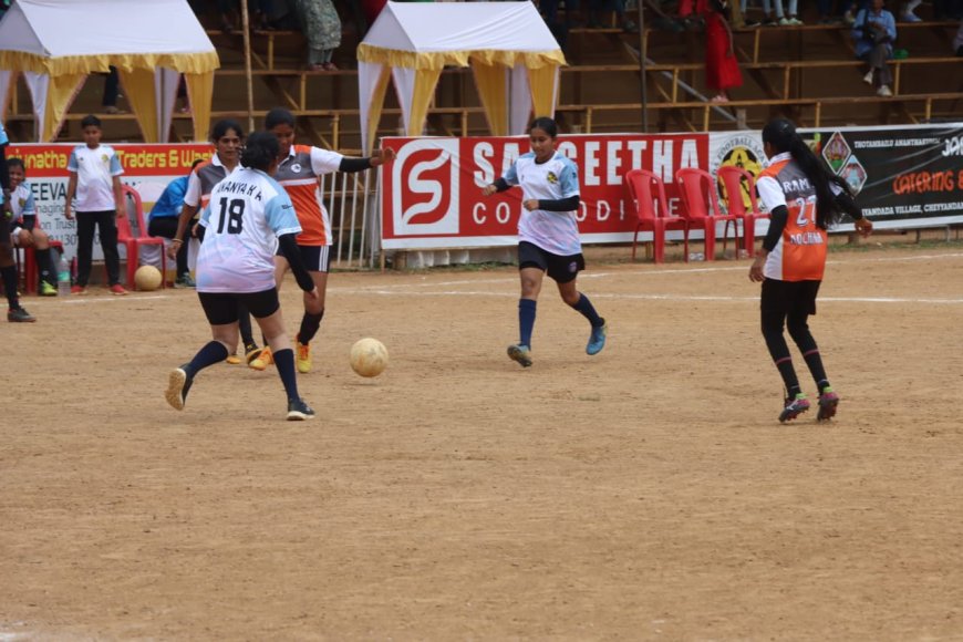 ಗೌಡ ಫುಟ್ಬಾಲ್ ಕಪ್ ಮಹಿಳಾ ತಂಡಗಳ ನಡುವಿನ ಪಂದ್ಯ: ಟೀಮ್ ಬ್ಲೇಜ್ ತಂಡಕ್ಕೆ ಗೆಲುವು