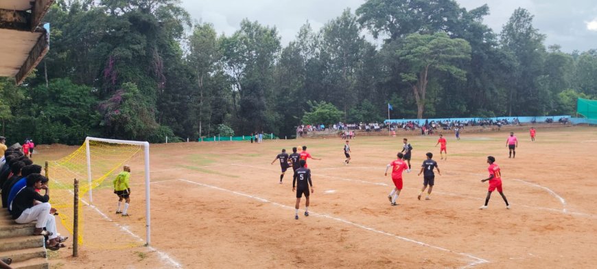 ಸುಂಟ್ಟಿಕೊಪ್ಪ:ಗೋಲ್ಡ್ ಕಪ್ ಫುಟ್ಬಾಲ್:  ಆತಿಥೇಯ ಬ್ಲೂ ಬಾಯ್ಸ್ ತಂಡಕ್ಕೆ ಸೋಲಿನ ಆಘಾತ ನೀಡಿದ ಎನ್.ವೈ.ಸಿ ಕೊಡಗರಹಳ್ಳಿ
