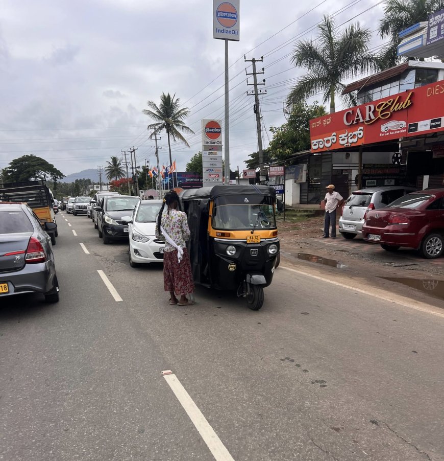 ಕುಶಾಲನಗರ: ಕುಂಡೆ-ಬೇಡ ಹಬ್ಬ, ಬಲವಂತವಾಗಿ ಹಣ ವಸೂಲಿ