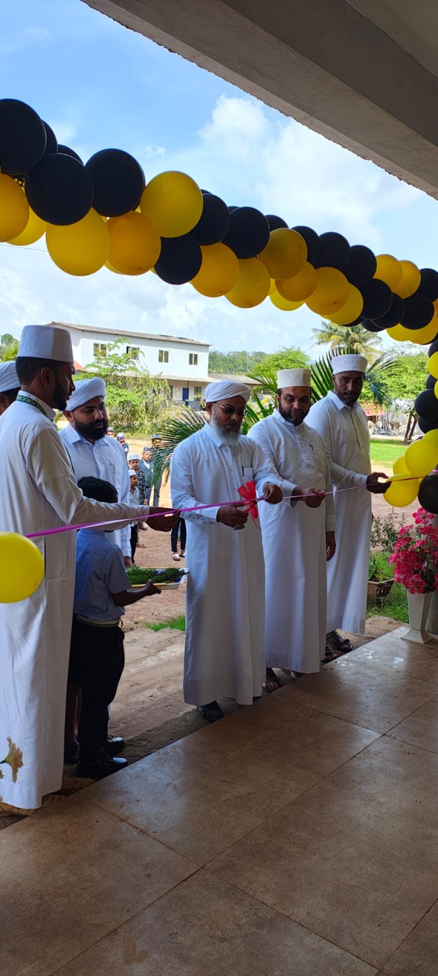 ವಿರಾಜಪೇಟೆ:ಅನ್ವಾರುಲ್ ಹುದಾ ಶಾಲೆಯಲ್ಲಿ "ಶಾಲಾ ಪ್ರಾರಂಭೋತ್ಸವ ಕಾರ್ಯಕ್ರಮ"