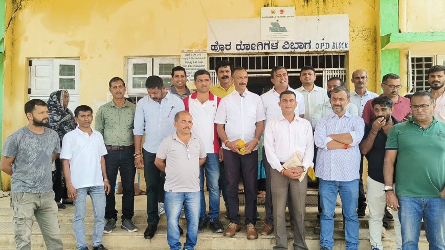 ಪೊನ್ನಂಪೇಟೆ: ಪ್ರಧಾನಿ ನರೇಂದ್ರ ಮೋದಿ ಸರಕಾರಕ್ಕೆ 11 ವರ್ಷ: ಯದುವೀರ್ ಒಡೆಯರ್ ಸಂಸದರಾಗಿ 1 ವರ್ಷ: ಬಿಜೆಪಿ ಕಾರ್ಯಕರ್ತರಿಂದ  ಹಣ್ಣುಹಂಪಲು ವಿತರಣೆ...