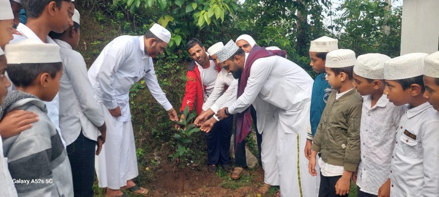 ಹ್ಯಾಂಡ್ಪೋಸ್ಟ್ ಮದ್ರಸದಲ್ಲಿ ಪರಿಸರ ದಿನಾಚರಣೆ