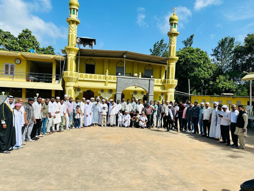 ಹ್ಯಾಂಡ್ಪೋಸ್ಟ್ ಮಸೀದಿಯಲ್ಲಿ ಬಕ್ರೀದ್ ಪ್ರಾರ್ಥನೆ