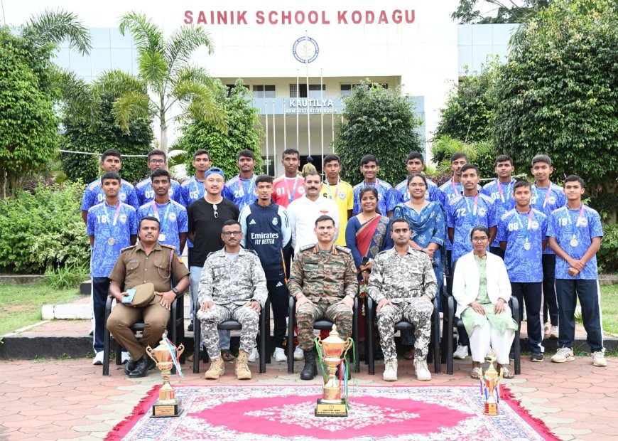 ಕೊಡಗು ಸೈನಿಕ ಶಾಲೆ ಪುಟ್ಬಾಲ್ ನಲ್ಲಿ ಗೆಲವು: ವಿಜಯೋತ್ಸವದ ಮೆರವಣಿಗೆ