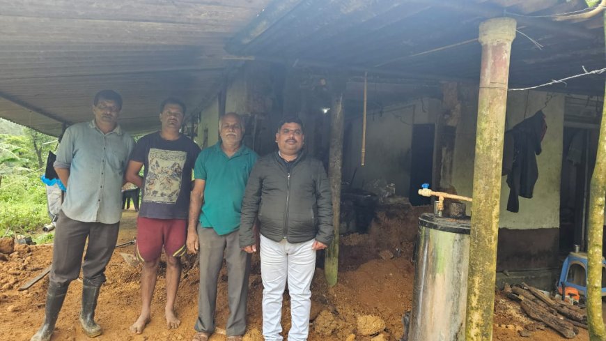 ಕಾಟಕೇರಿ:ಮಳೆ-ಗಾಳಿಯಿಂದಾಗಿ ಮನೆ ಗೋಡೆ ಕುಸಿತ