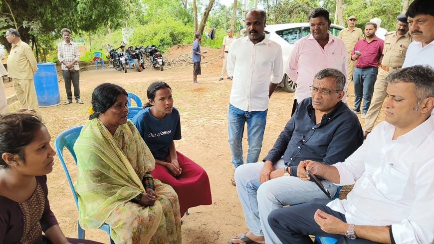 ಪೊನ್ನಂಪೇಟೆ: ಅರಣ್ಯ ಇಲಾಖೆಯ ನೌಕರ ಮೃತ ಗೋಪಾಲ್ ಕುಟುಂಬಸ್ಥರಿಗೆ ಸಾಂತ್ವನ ಹೇಳಿದ ಶಾಸಕ ಎ.ಎಸ್.ಪೊನ್ನಣ್ಣ: ನಿರ್ಲಕ್ಷ್ಯ ವಹಿಸಿದ ಅಧಿಕಾರಿಗಳ ವಿರುದ್ಧ ಕ್ರಮದ ಭರವಸೆ