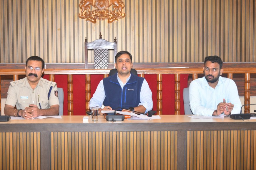 ಜಿಲ್ಲಾ ಜಾಗೃತಿ ಮತ್ತು ಉಸ್ತುವಾರಿ ಸಮಿತಿ ಸಭೆ; ಪರಿಶಿಷ್ಟರಿಗಾಗಿ ಸರ್ಕಾರದಿಂದ ಹಲವು ಸೌಲಭ್ಯಗಳಿದ್ದು, ಅವುಗಳನ್ನು ತಲುಪಿಸುವಂತಾಗಬೇಕು:ಡಿಸಿ ವೆಂಕಟ್ ರಾಜಾ