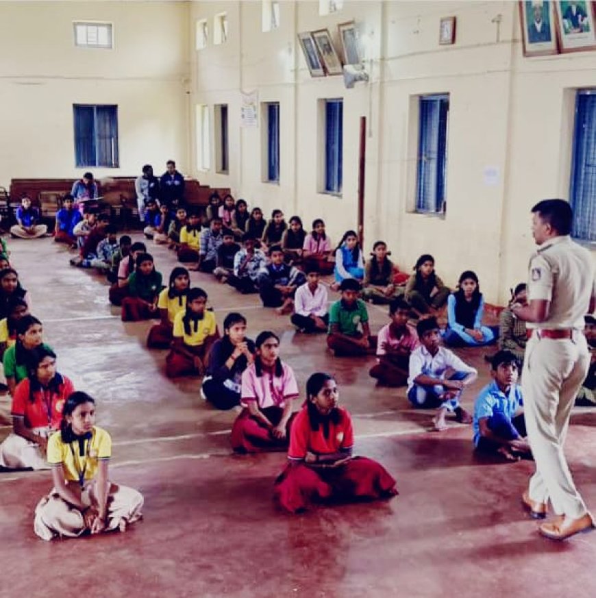 ನಾಪೋಕ್ಲು: ಕರ್ನಾಟಕ ಪಬ್ಲಿಕ್ ಶಾಲೆಯಲ್ಲಿ ಮಾದಕ ವಸ್ತುಗಳ ಬಗ್ಗೆ ಜಾಗೃತಿ