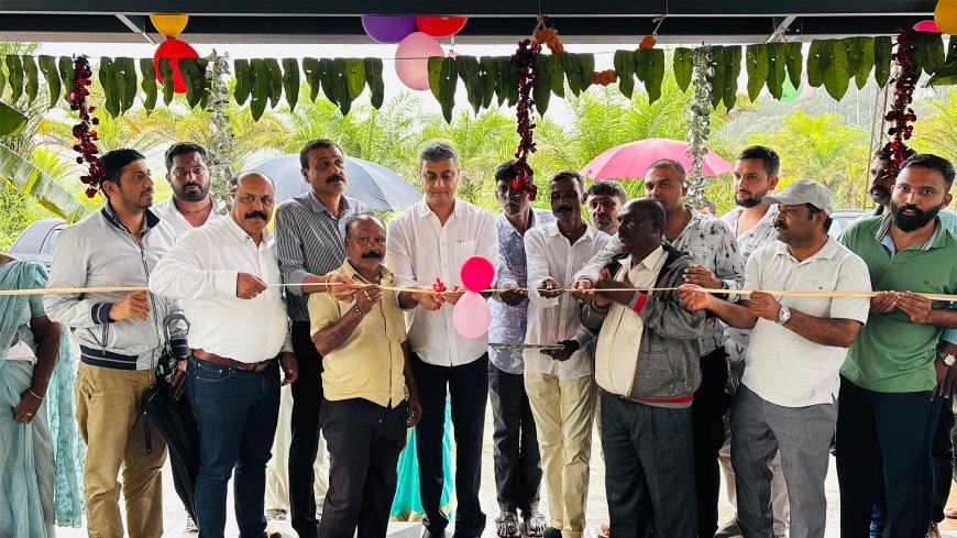 ಹುದಿಕೇರಿ: ನೂತನವಾಗಿ ನಿರ್ಮಿಸಿದ ಬಸ್ ತಂಗುದಾಣ ಲೋಕಾರ್ಪಣೆ