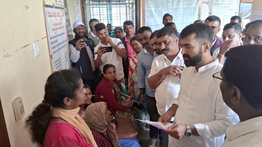 ಸೋಮವಾರಪೇಟೆ: ತಾಲ್ಲೂಕು ಕಚೇರಿಗೆ ದಿಢೀರ್ ಭೇಟಿ ನೀಡಿದ ಶಾಸಕ ಡಾ.ಮಂತರ್ ಗೌಡ