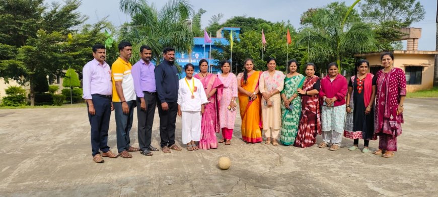 ಕರಾಟೆಯಲ್ಲಿ ಕೂಡಿಗೆ ಮೊರಾರ್ಜಿ ವಸತಿ ಶಾಲೆಯ ವಿದ್ಯಾರ್ಥಿನಿ ಎಸ್.ಎಂ ಪ್ರೇಕ್ಷಿತ ರಾಜ್ಯ ಮಟ್ಟಕ್ಕೆ ಆಯ್ಕೆ