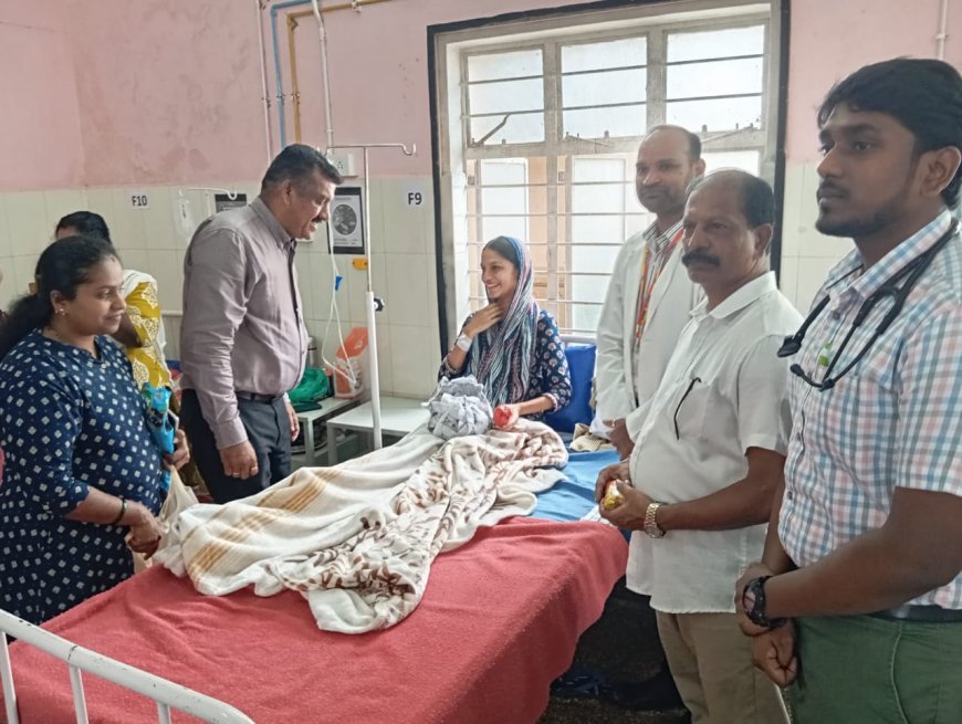 ಸಿದ್ದಾಪುರ: ಪ್ರಧಾನಮಂತ್ರಿ ನರೇಂದ್ರ ಮೋದಿ ಅವರ ಹುಟ್ಟು ಹಬ್ಬದ ಪ್ರಯುಕ್ತ ರೋಗಿಗಳಿಗೆ ಹಣ್ಣು-ಹಂಪಲು ವಿತರಣೆ