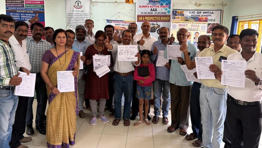 ಜಿ.ಎಸ್.ಟಿ.ಇಳಿಕೆ: ಕುಶಾಲನಗರ ಎಲ್.ಐ.ಸಿ.ಕಛೇರಿಯಲ್ಲಿ ಸಂಭ್ರಮಾಚರಣೆ