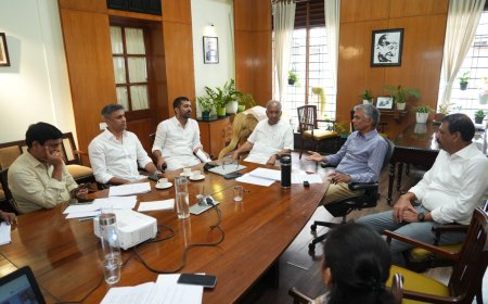 ಸಿ & ಡಿ ಸಮಸ್ಯೆ: ಕಂದಾಯ ಸಚಿವರನ್ನು ಭೇಟಿಯಾದ ಜಿಲ್ಲಾ ಉಸ್ತುವಾರಿ ಸಚಿವರಾದ ಎನ್.ಎಸ್.ಭೋಸರಾಜು , ಶಾಸಕರಾದ ಎ.ಎಸ್.ಪೊನ್ನಣ್ಣ ಹಾಗೂ ಡಾ.ಮಂತರ್ ಗೌಡ