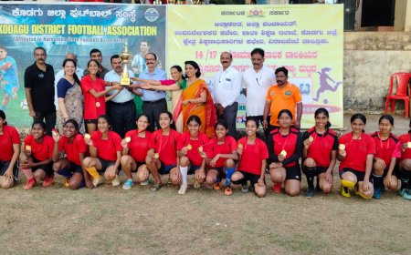 ಮೈಸೂರು ವಿಭಾಗ ಮಟ್ಟದ ಫುಟ್ಬಾಲ್: ಕೊಡಗು ಬಾಲಕಿಯರ ತಂಡ ಎರಡು ವಿಭಾಗದಲ್ಲಿ ಚಾಂಪಿಯನ್