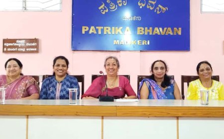 ಸುವಣ೯ ಮಹೋತ್ಸವ ಸಂಭ್ರಮದಲ್ಲಿ ಮಡಿಕೇರಿ ಇನ್ನರ್ ವೀಲ್ :  ಮಡಿಕೇರಿ ಇನ್ನರ್ ವೀಲ್ ನಿಂದ ಅಶ್ವಿನಿ ಆಸ್ಪತ್ರೆಯಲ್ಲಿ  ಮೆಡಿಕಲ್ ಇಕ್ಯುಪ್ ಮೆಂಟ್ ಬ್ಕಾಂಕ್