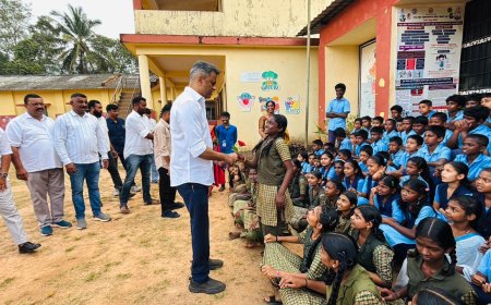 ಸಿಹಿ ಹಂಚಿ‌ ಮಕ್ಕಳೊಂದಿಗೆ ಮಕ್ಕಳ ದಿನಾಚರಣೆಯ ಸಂಭ್ರಮದಲ್ಲಿ ಭಾಗವಹಿಸಿದ ಶಾಸಕ‌ ಎಎಸ್ ಪೊನ್ನಣ್ಣ