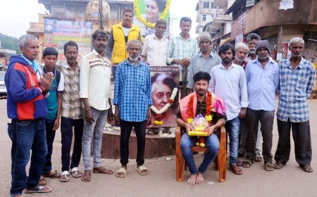 ಸೋಮವಾರಪೇಟೆ: ಇಂದಿರಾಗಾಂಧಿ ಅಭಿಮಾನಿಗಳ ಸಂಘದಿಂದ ಇಂದಿರಾಗಾಂಧಿ ಹುಟ್ಟು ಹಬ್ಬ ಆಚರಣೆ