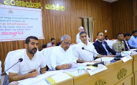 ಜಿಲ್ಲಾ ಮಟ್ಟದ ತ್ರೈಮಾಸಿಕ ಕೆಡಿಪಿ ಸಭೆ  ರಸ್ತೆ ಕಾಮಗಾರಿ ಶೀಘ್ರ ಪೂರ್ಣಗೊಳಿಸಿ: ಎನ್.ಎಸ್.ಭೋಸರಾಜು