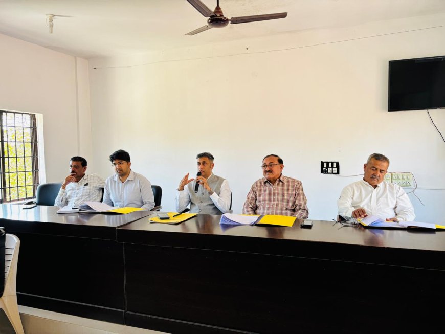 ಪೌರ ಕಾರ್ಮಿಕ‌ರ ಕುಂದು ಕೊರತೆ ಸಭೆ ನಡೆಸಿದ ಶಾಸಕ ಎಎಸ್ ಪೊನ್ನಣ್ಣ