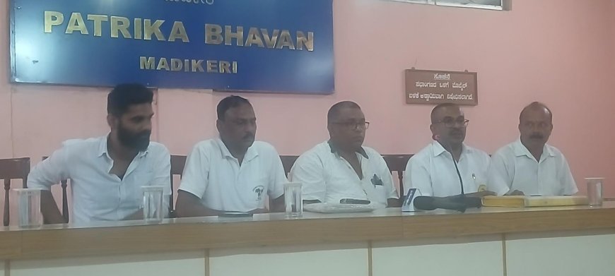 ಸರ್ಕಾರ ಆಟೋಗಳಿಗೆ ಜಿಲ್ಲಾ ಪರ್ಮಿಟ್ ನೀಡಬಾರದು: ಕರ್ನಾಟಕ ಟ್ಯಾಕ್ಸಿ ಡ್ರೈವರ್ಸ್‌ ಟ್ರೇಡ್ ಯೂನಿಯನ್ ಆಗ್ರಹ