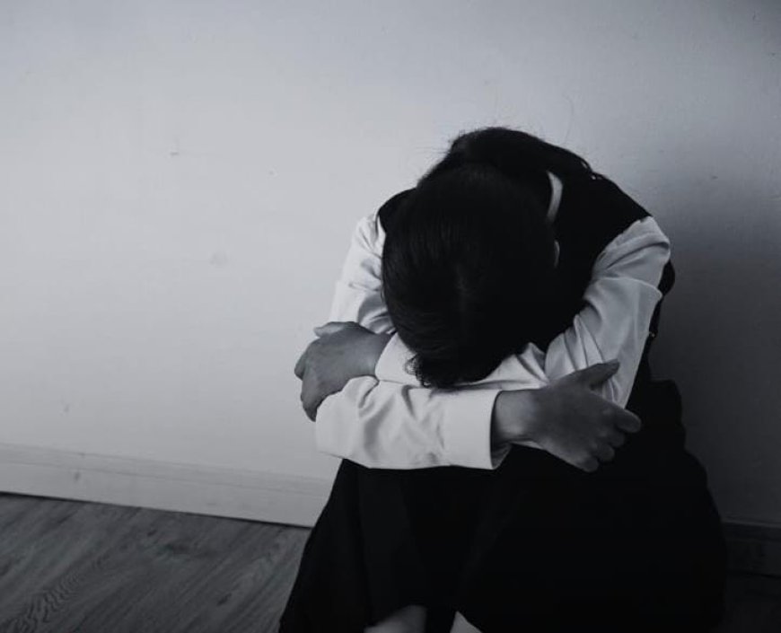 ತಡವಾಗಿ ಬಂದಿದ್ದಕ್ಕೆ 6ನೇ ತರಗತಿ ಬಾಲಕಿಗೆ ‘100 ಭಸ್ಕಿ’ ಶಿಕ್ಷೆ! ಮುಂದಾಗಿದ್ದೇನು?