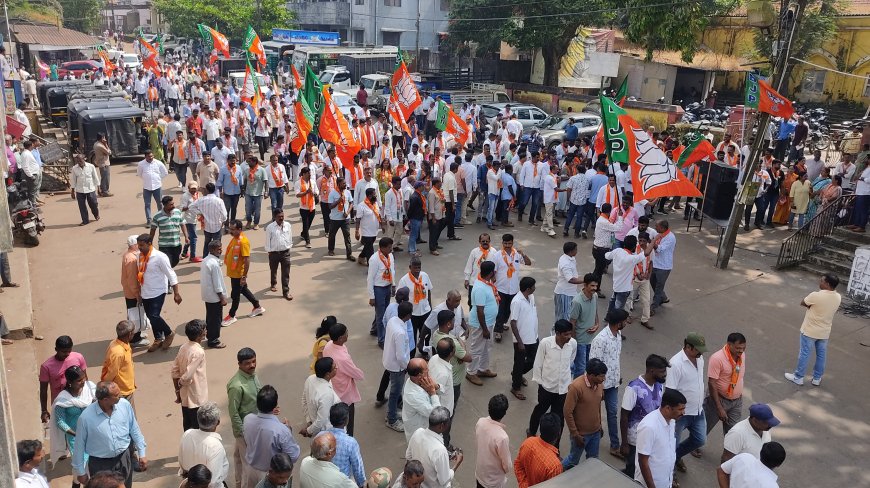 ಸೋಮವಾರಪೇಟೆಯಲ್ಲಿ ರಾಜ್ಯ ಸರ್ಕಾರದ ವಿರುದ್ಧ ಬೃಹತ್ ಪ್ರತಿಭಟನಾ ಮೆರವಣಿಗೆ