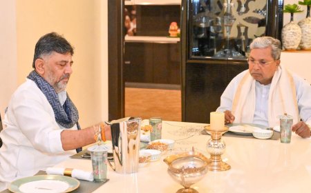 ಹೈಕಮಾಂಡ್ ಸೂಚನೆ ಪಾಲಿಸುತ್ತೇವೆ: ಸಿಎಂ ಸಿದ್ದರಾಮಯ್ಯ ಸ್ಪಷ್ಟನೆ   | ಡಿಕೆಶಿ ಮನೆಯಲ್ಲಿ ಸಿಎಂ ಬ್ರೇಕ್ ಫಾಸ್ಟ್