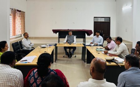 ವಿರಾಜಪೇಟೆ ಪುರಸಭೆ ವ್ಯಾಪ್ತಿಯಲ್ಲಿ ರಸ್ತೆ ಅಭಿವೃದ್ಧಿ ಬಗ್ಗೆ ಸಭೆ ನಡೆಸಿದ ಶಾಸಕ ಎಎಸ್ ಪೊನ್ನಣ್ಣ