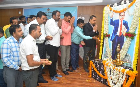 ಡಾ.ಬಿ.ಆರ್.ಅಂಬೇಡ್ಕರ್ ಅವರ 69 ನೇ ಮಹಾ ಪರಿನಿರ್ವಾಣ ದಿನ:   ಡಾ.ಬಿ.ಆರ್.ಅಂಬೇಡ್ಕರ್ ಅವರ ಮೌಲ್ಯ, ಜೀವನ ಸಾಧನೆಗಳನ್ನು ಅಧ್ಯಯನ ಮಾಡುವಂತಾಗಬೇಕು: ಜಿಲ್ಲಾಧಿಕಾರಿ ವೆಂಕಟ್ ರಾಜಾ