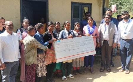 ಕಟ್ಟೆಹಾಡಿ : 10 ಕುಟುಂಬಗಳಿಗೆ ದೆಹಲಿಯ ಭವಾನಿಪುರ್ ಬಾಬಾ ಬದ್ರುದ್ದೀನ್ ಶಾ ವೆಲ್ವೇರ್ ಸೊಸೈಟಿ ವತಿಯಿಂದ ಉಚಿತ ಮನೆ ನಿರ್ಮಾಣ:   ತಲಾ ರೂ.5 ಲಕ್ಷದ ಚೆಕ್ ವಿತರಿಸಿದ ಎನ್.ಜಿ.ಒ ರಾಷ್ಟ್ರೀಯ ಅಧ್ಯಕ್ಷ ಶಶಿಕುಮಾರ್