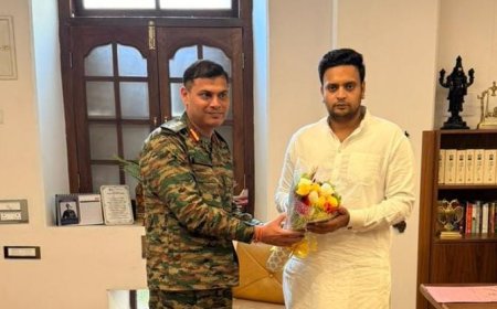 ಸಂಸದರನ್ನು ಭೇಟಿಯಾದ ಸೈನಿಕ ಶಾಲೆಯ ಪ್ರಾಂಶುಪಾಲರು