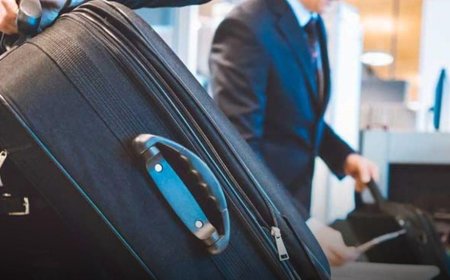 ‘ಸಂಬಂಧಿಕರು ಕಸ್ಟಮ್ಸ್‌ ಬಲೆಗೆ ಬಿದ್ದಿದ್ದಾರೆ’ ಎಂಬ ಕರೆ ಬಂದರೆ ಎಚ್ಚರಿಕೆ:   ಕೆಂಪೇಗೌಡ ವಿಮಾನ ನಿಲ್ದಾಣ ಕಸ್ಟಮ್ಸ್ ಇಲಾಖೆಯಿಂದ ಸಾರ್ವಜನಿಕರಿಗೆ ಸೂಚನೆ