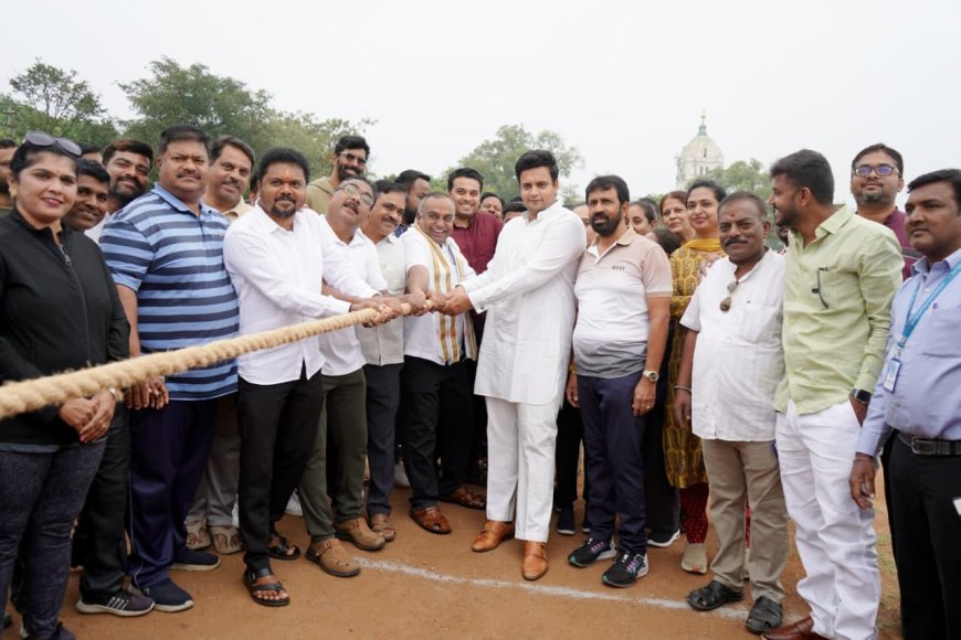 ಮೈಸೂರಿನಲ್ಲಿ ನಡೆದ ಹಗ್ಗ-ಜಗ್ಗಾಟ ಸ್ಪರ್ಧೆ  ಅಭೂತಪೂರ್ವ ಯಶಸ್ಸು:  ಎಲ್ಲರೂ ಕ್ರೀಡೆಯಲ್ಲಿ ಭಾಗಿಯಾಗಿ ಆರೋಗ್ಯ ಕಾಪಾಡಿಕೊಳ್ಳಿ: ಸಂಸದ ಯದುವೀರ್‌ ಒಡೆಯರ್‌ ಕರೆ