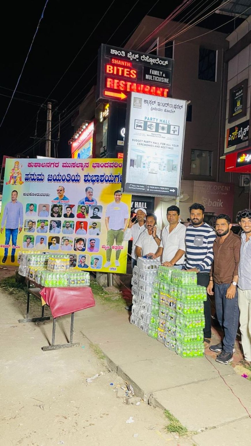 ಹನುಮ ಜಯಂತಿ ಶೋಭಾಯತ್ರೆ:ಸೌಹಾರ್ದತೆ ಮೆರೆದ ಮೈಸಿ ಕತ್ತಣಿರ ಹಾಗೂ ಅಜೀಜ್ ತಂಡ