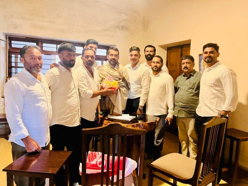 ಶಾಸಕ ಡಾ.ಮಂತರ್ ಗೌಡ  ಅವರನ್ನು ಭೇಟಿ ಮಾಡಿದ ಕೊಡಗು ಮುಸ್ಲಿಂ ಸ್ಪೋರ್ಟ್ಸ್ ಟ್ರಸ್ಟ್ (ರಿ) ಪದಾಧಿಕಾರಿಗಳು