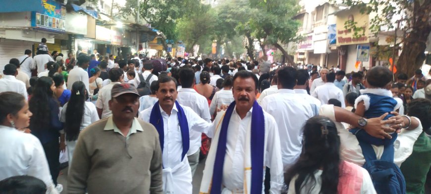 ಮುಂಬೈ : ಡಾ.ಬಿ.ಆರ್.ಅಂಬೇಡ್ಕರ್ ಮಹಾಪರಿನಿರ್ವಾಣ ದಿನ:  ದಾದರ್ ನ ಚೈತ್ಯ ಭೂಮಿಗೆ ಹರಿದು ಬಂದ ಜನ ಸಾಗರ