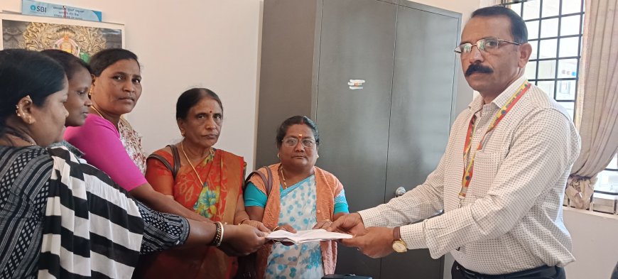 ವಿರಾಜಪೇಟೆ: ಮಹಿಳೆಯರ ಬೇಡಿಕೆಗಳನ್ನು ಈಡೇರಿಸುವಂತೆ ಒತ್ತಾಯಿಸಿ ಜನವಾದಿ ಮಹಿಳಾ ಸಂಘಟನೆ ವತಿಯಿಂದ ಮನವಿ ಸಲ್ಲಿಕೆ