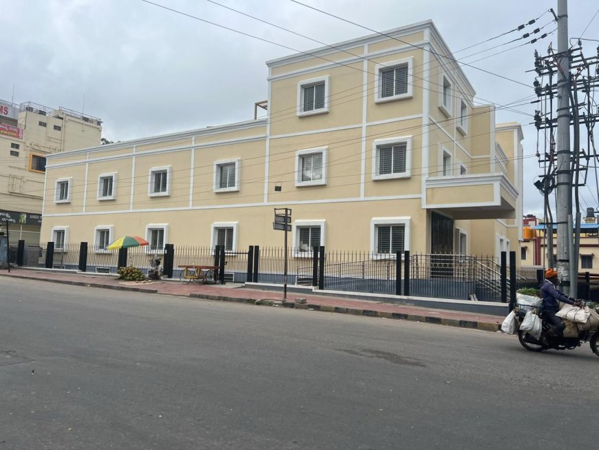 ಪಾಸ್‌ಪೋರ್ಟ್ ಕಚೇರಿ ಕಟ್ಟಡವನ್ನು ಖಾಸಗಿಗೆ ವಹಿಸುವುದು ಅಕ್ಷಮ್ಯ: ಯದುವೀರ್ ಒಡೆಯರ್‌  ಜನರಿಗೆ ಅನುಕೂಲವಾಗುವ ಸೌಲಭ್ಯಗಳನ್ನು ಕಸಿದುಕೊಳ್ಳುವುದು ಬೇಡ: ಸಂಸದರು