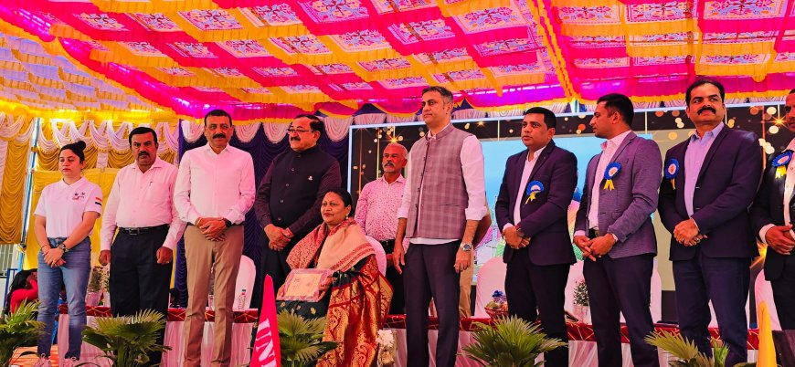 SSLC ಯಲ್ಲಿ ಗರಿಷ್ಠ ಅಂಕ ಗಳಿಸಿದ ಮೋಕ್ಷಿತಾಗೆ ಮುಂದಿನ ಐದು ವರ್ಷಗಳ ಕಾಲ ವಿದ್ಯಾರ್ಥಿವೇತನ ಘೋಷಿಸಿದ ಶಾಸಕ ಎಎಸ್ ಪೊನ್ನಣ್ಣ