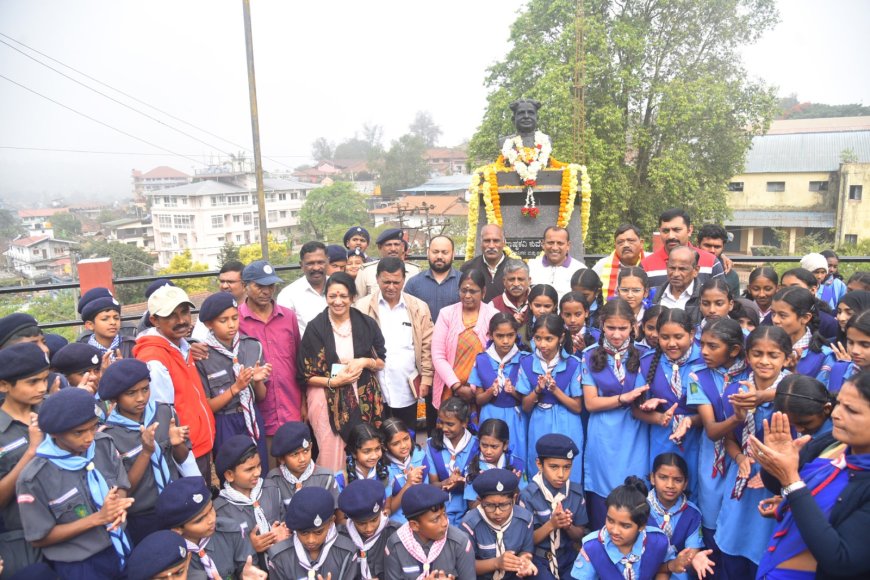 ಕನ್ನಡ ನಾಡು ಹಾಗೂ ಭಾಷೆಗೆ ಅಪಾರ ಕೊಡುಗೆ ನೀಡಿರುವ ರಾಷ್ಟ್ರಕವಿ ಕುವೆಂಪು ಅವರ ಈಗಿರುವ ಪ್ರತಿಮೆ ಜಾಗದಲ್ಲಿ ಕಂಚಿನ ಪ್ರತಿಮೆ ನಿರ್ಮಾಣ ಮಾಡುವಂತಾಗಬೇಕು: ಜಿ.ಪಂ.ಮಾಜಿ ಅಧ್ಯಕ್ಷೆ ಕೆ.ಪಿ ಚಂದ್ರಕಲಾ