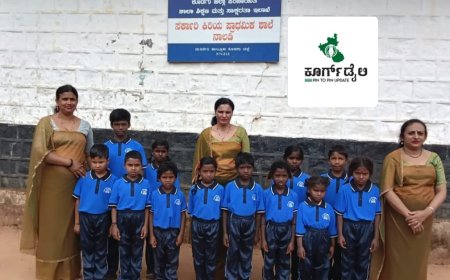 ಹೊಸ ವರ್ಷದ ಪ್ರಯುಕ್ತ ಕಕ್ಕಬ್ಬೆ ನಾಲಡಿ ಸರ್ಕಾರಿ ಶಾಲೆ ವಿದ್ಯಾರ್ಥಿಗಳಿಗೆ ಗ್ರಾಮಸ್ಥರಿಂದ ಟ್ರ್ಯಾಕ್  ಶೂಟ್ ವಿತರಣೆ