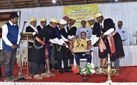 ಕೊಡವ ಭಾಷೆ ಸಂವಿಧಾನದ 8 ನೇ ಪರಿಚ್ಛೇದದಲ್ಲಿ ಸೇರ್ಪಡೆಗೆ ವರದಿ  ಉಪ ಸಮಿತಿಗಳ ತಂಡ ರಚಿಸಿ ಕಾನೂನಾತ್ಮಕ ಮಾನದಂಡದಂತೆ ವರದಿ ಸಿದ್ಧಪಡಿಸಲು ಎ.ಎಸ್.ಪೊನ್ನಣ್ಣ ಸಲಹೆ