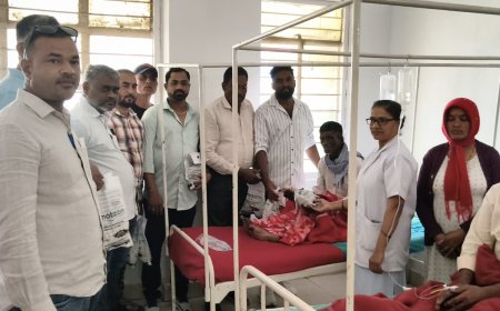 ಗೆಳೆಯರ ಬಳಗದ ವತಿಯಿಂದ ಗ್ರಾ.ಪಂ ಸದಸ್ಯ ಕೆ.ಬಿ.ಶಂಶುದ್ಧೀನ್ ಜನ್ಮ ದಿನಾಚರಣೆ:  ಸರ್ಕಾರಿ ಆಸ್ಪತ್ರೆಯ ರೋಗಿಗಳಿಗೆ ಹಣ್ಣು ಹಂಪಲು ವಿತರಣೆ