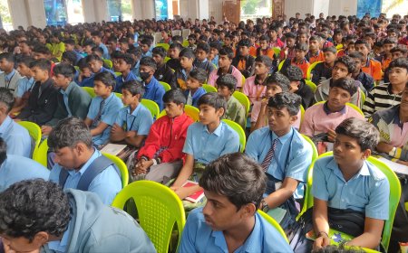 ಆತ್ಮಸ್ಥೈರ್ಯ ಇದ್ದರೆ ಮಾತ್ರ ಸಾಧನೆ ಮಾಡಲು ಸಾಧ್ಯ; ಹೈಕೋರ್ಟ್ ಹಿರಿಯ ವಕೀಲ ಎಚ್.ಎಸ್.ಚಂದ್ರಮೌಳಿ ; ವಿದ್ಯಾರ್ಥಿಗಳಿಗೆ ಪರೀಕ್ಷೆ ಎದುರಿಸುವ ಕುರಿತು ನಡೆದ ನಾನು ಮತ್ತು ಪರೀಕ್ಷೆ ಕಾರ್ಯಾಗಾರ