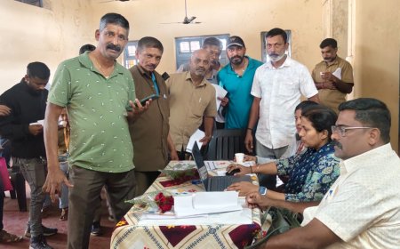 ಗೋಣಿಕೊಪ್ಪ; ಪ್ರಗತಿ ಆಟೋ ಚಾಲಕರ ಮತ್ತು ಮಾಲೀಕರ ಸಂಘ ವತಿಯಿಂದ ಕಾರ್ಮಿಕ ಇಲಾಖೆ ಸಹಯೋಗದಲ್ಲಿ ಆಟೋ ಚಾಲಕರಿಗೆ ಕಾರ್ಮಿಕ ಕಾರ್ಡ್ ವಿತರಣೆ